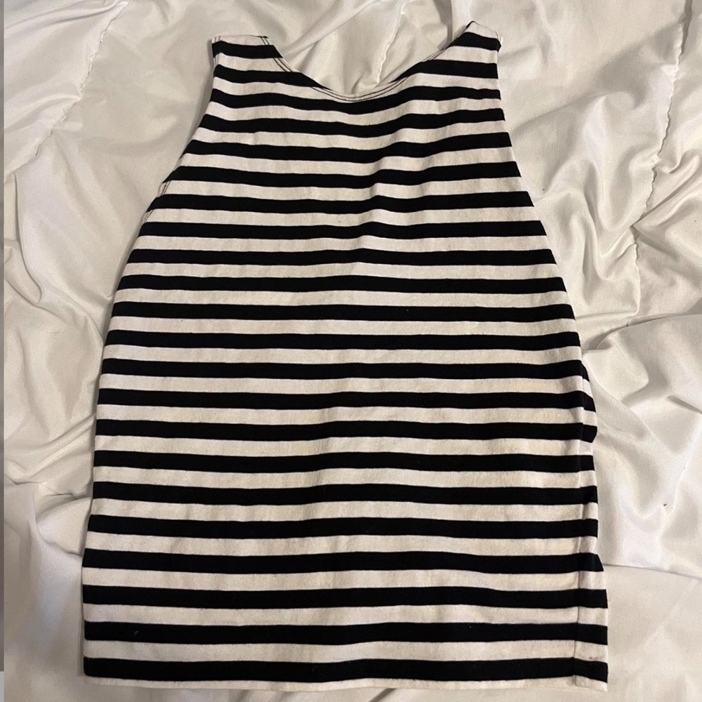 Vintage Abercrombie & fitch black and white cross back tank top
